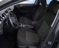 Volkswagen Golf VII - Komplet Miarowych Pokrowców Samochodowych - widok w samochodzie - pokrowce na przednie fotele